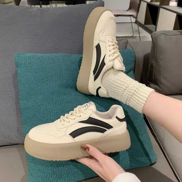ESTEE GEEA PU ins