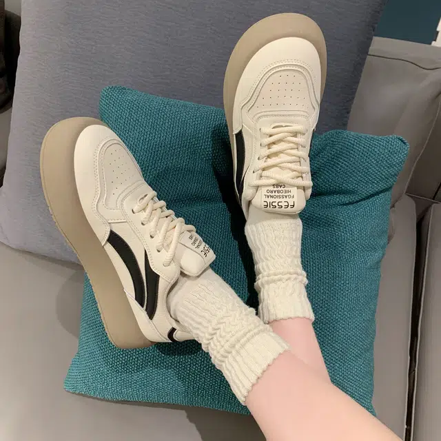 ESTEE GEEA PU ins