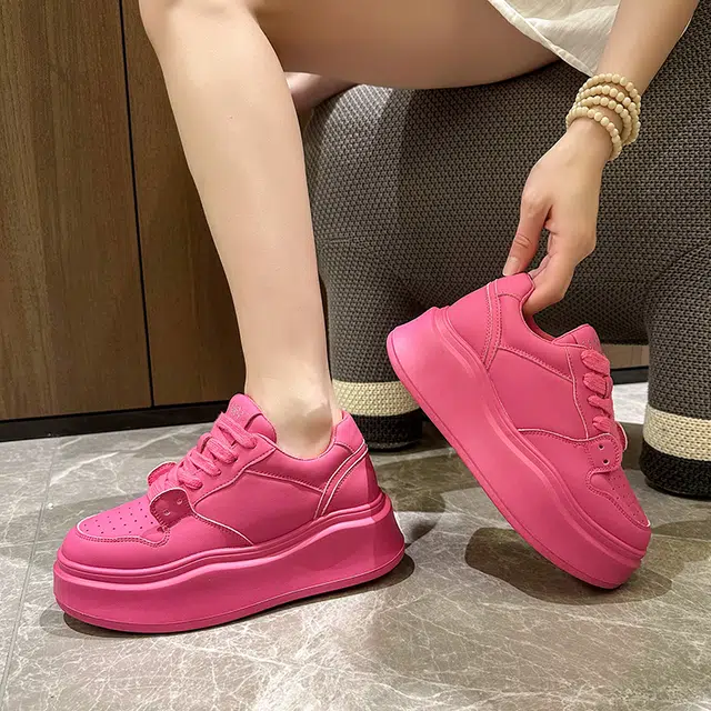 ESTEE GEEA PU