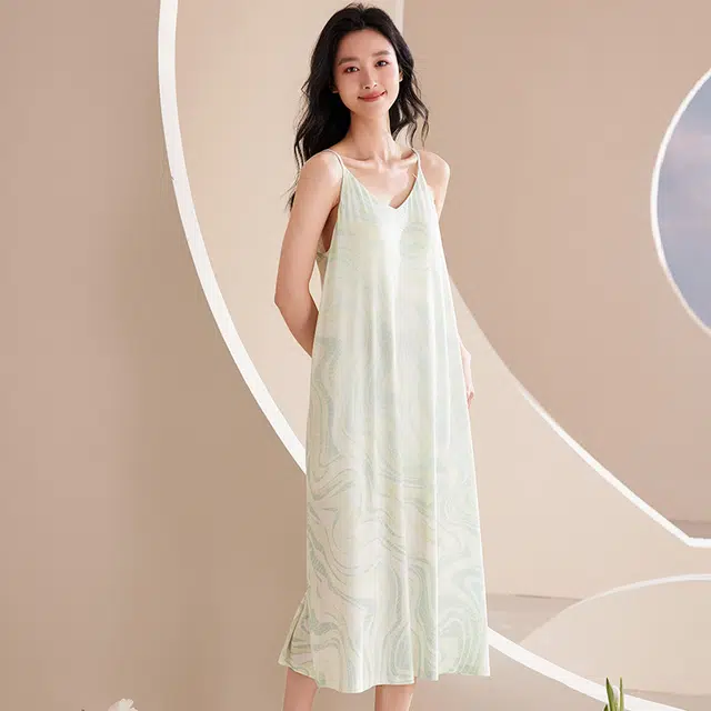 俏佳人 带胸垫套头慵懒风舒适吊带休闲可外穿透气垂感亲肤家居服无袖睡裙 女款