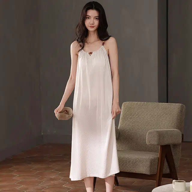 俏佳人 带胸垫高级感凉感休闲舒适透气无袖吊带家居服睡裙 女款
