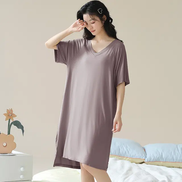 俏佳人 带胸垫垂感柔软亲肤透气纯色休闲短袖慵懒家居服睡裙 女款