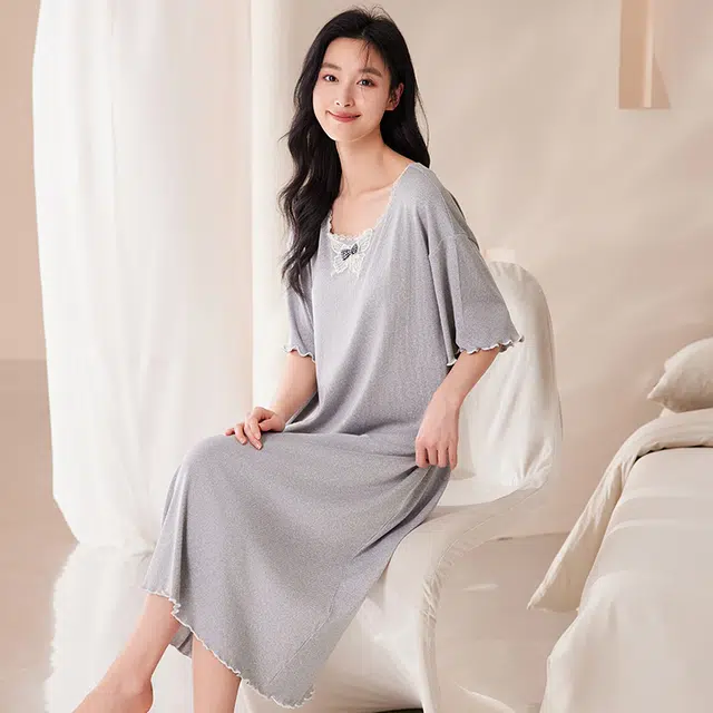 俏佳人 带胸垫设计感短袖套头休闲慵懒风舒适可外穿透气家居服垂感亲肤睡裙 女款