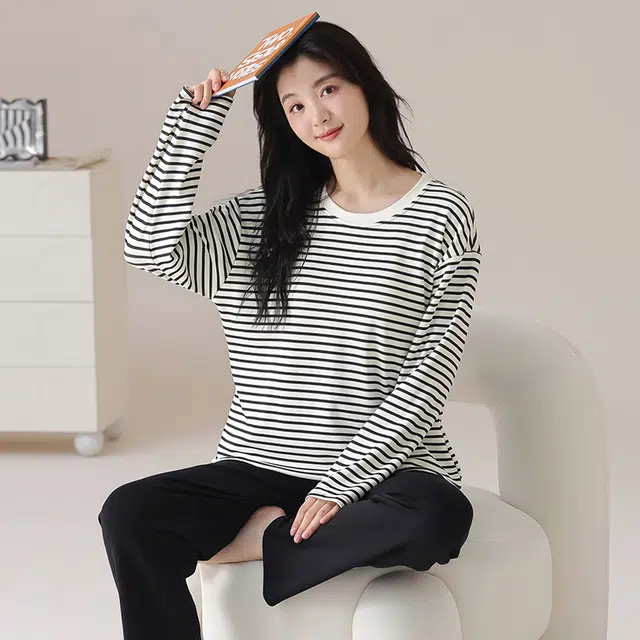 俏佳人 纯棉基础圆领套头条纹休闲宽松舒适亲肤透气长袖长裤可外穿家居服睡衣套装 女款