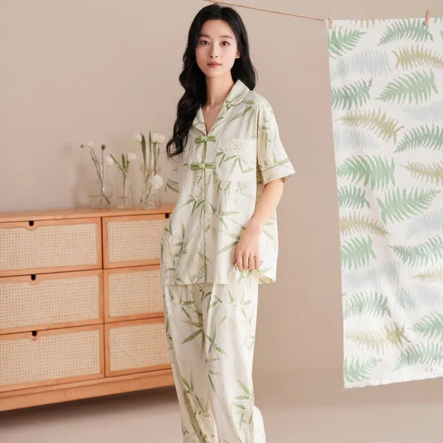 俏佳人 三件套舒适开衫透气植物印花亲肤短袖家居服睡衣套装 女款