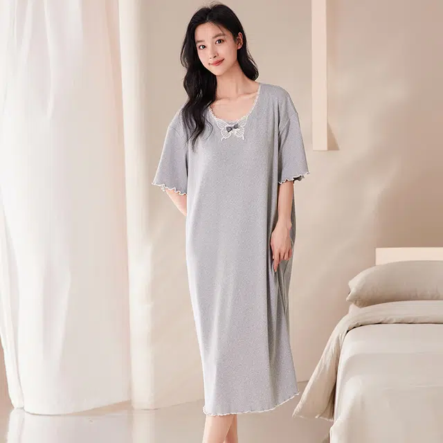 俏佳人 带胸垫设计感短袖套头休闲慵懒风舒适可外穿透气家居服垂感亲肤睡裙 女款