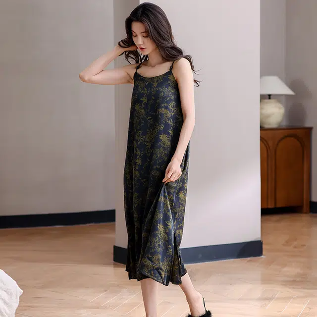 俏佳人 带胸垫高级感凉感休闲舒适透气吊带家居服无袖睡裙 女款