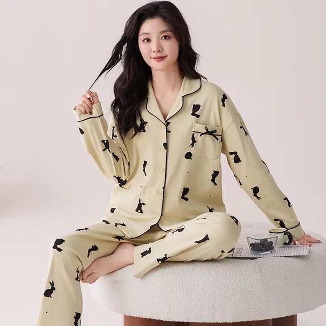 俏佳人 翻领开衫纯棉带胸垫休闲舒适透气长袖长裤睡衣套装 女款 米杏色