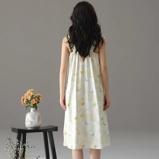 俏佳人 基础休闲舒适透气带胸垫可外穿无袖吊带家居服睡裙 女款