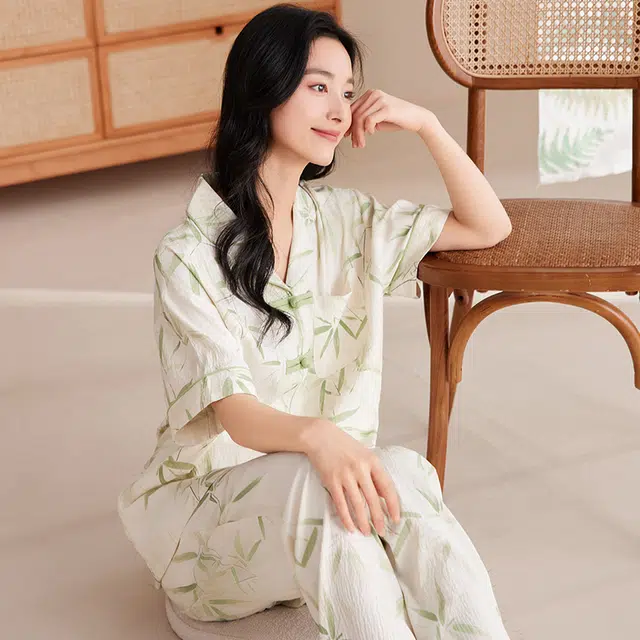 俏佳人 三件套舒适开衫透气植物印花亲肤短袖家居服睡衣套装 女款