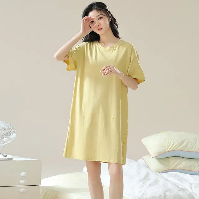 俏佳人 带胸垫垂感柔软亲肤简约透气纯色休闲短袖慵懒家居服睡裙 女款