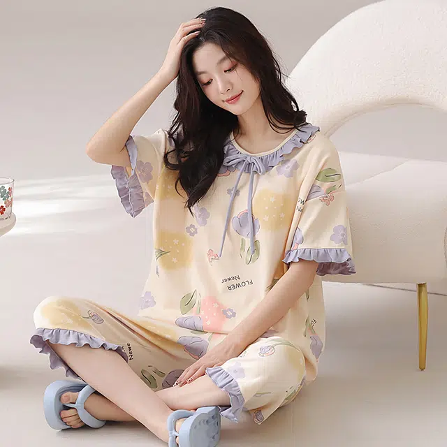 俏佳人 带胸垫圆领短袖上衣可外穿七分裤睡衣套装 女款 紫色郁金香