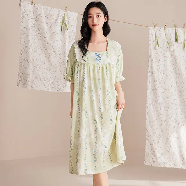 俏佳人 带胸垫短袖韩版舒适可外穿透气亲肤家居服睡裙 女款