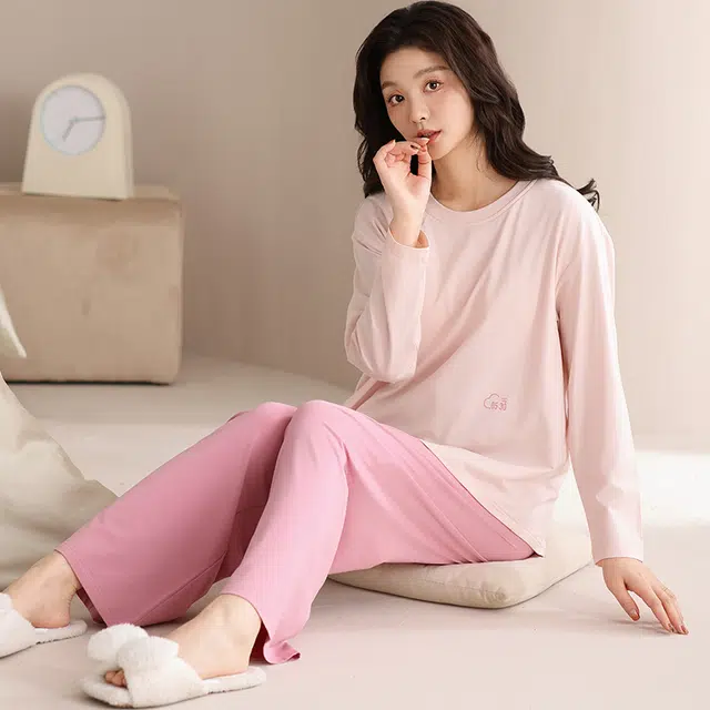 俏佳人  带胸垫圆领套头纯色基础休闲宽松柔软舒适可外穿家居服长袖长裤睡衣套装 女款