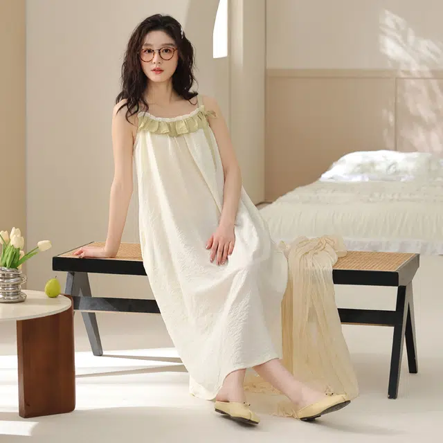 俏佳人 休闲慵懒设计感舒适带胸垫透气吊带柔软亲肤无袖家居服睡裙 女款