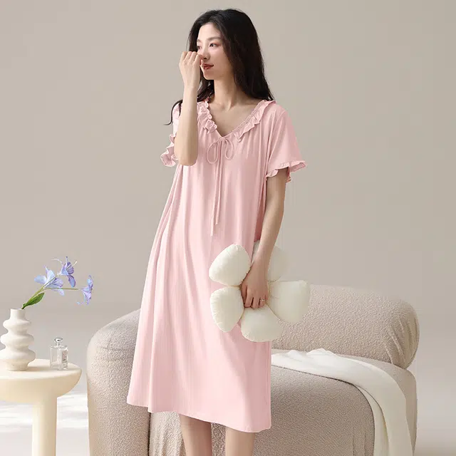 俏佳人 胸垫系列 可外穿垂感柔软亲肤休闲短袖家居服舒适透气睡裙 女款