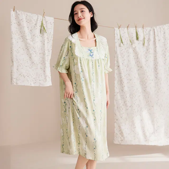俏佳人 带胸垫短袖韩版舒适可外穿透气亲肤家居服睡裙 女款