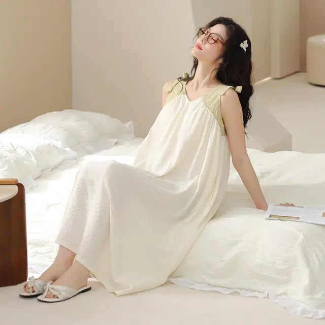 俏佳人 休闲慵懒设计感舒适带胸垫透气无袖吊带家居服柔软亲肤睡裙 女款