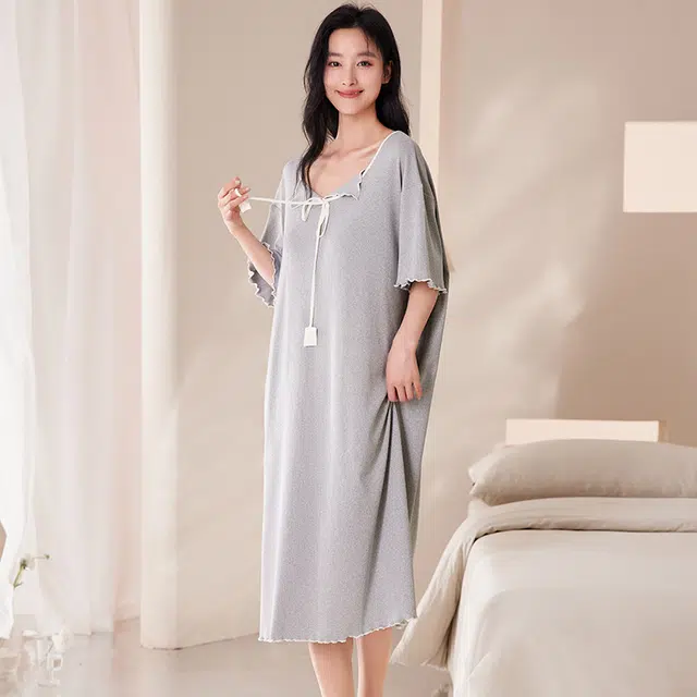 俏佳人 带胸垫设计感短袖休闲慵懒风舒适可外穿透气垂感亲肤家居服睡裙 女款