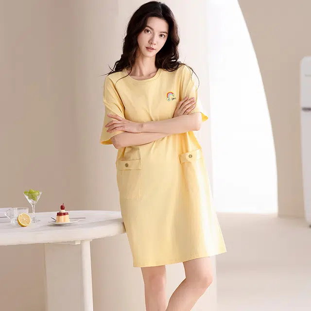 俏佳人 带胸垫纯棉舒适柔软透气中长款圆领短袖睡裙 女款