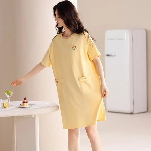 俏佳人 带胸垫纯棉舒适柔软透气中长款圆领短袖睡裙 女款