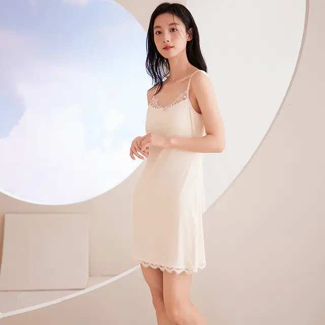俏佳人 带胸垫无袖吊带舒适可外穿透气垂感亲肤家居服睡裙 女款