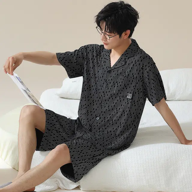 俏佳人 纯色基础柔软亲肤复古休闲开衫慵懒宽松短袖短裤家居服睡衣套装 男款