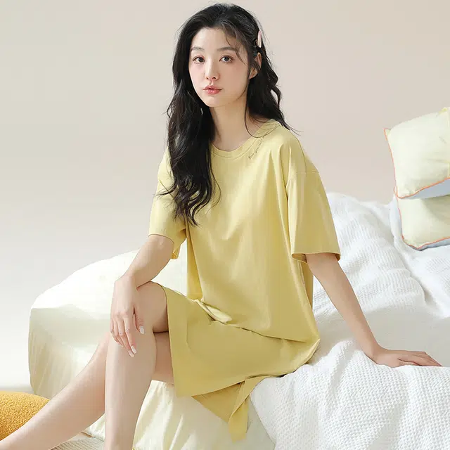 俏佳人 带胸垫垂感柔软亲肤简约透气纯色休闲短袖慵懒家居服睡裙 女款