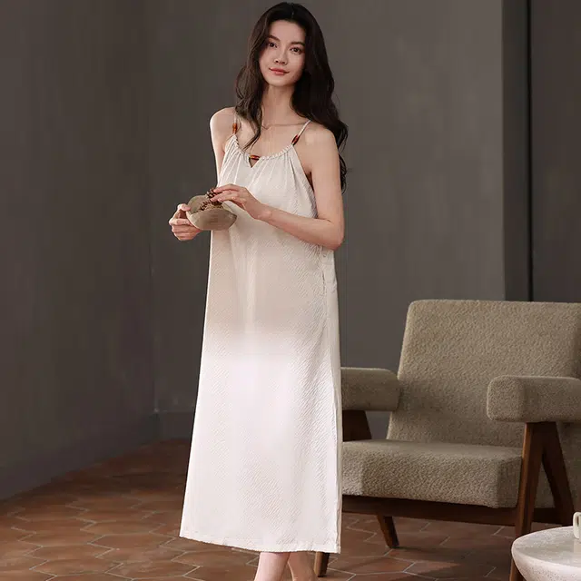 俏佳人 带胸垫高级感凉感休闲舒适透气无袖吊带家居服睡裙 女款