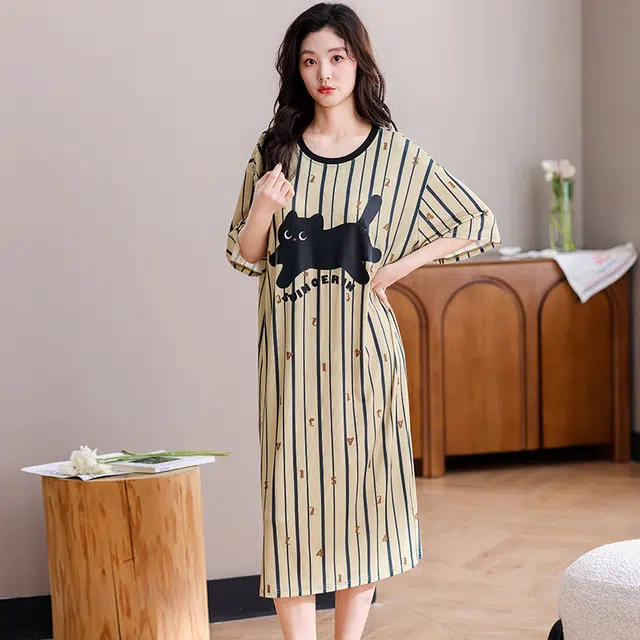 俏佳人 带胸垫垂感套头休闲亲肤舒适慵懒风可外穿透气短袖家居服睡裙 女款