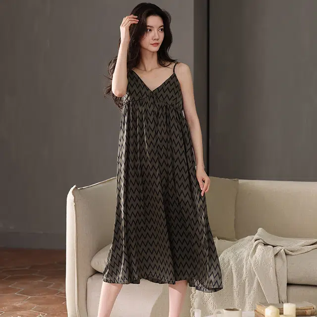 俏佳人 带胸垫高级感凉感吊带无袖休闲舒适透气家居服睡裙 女款