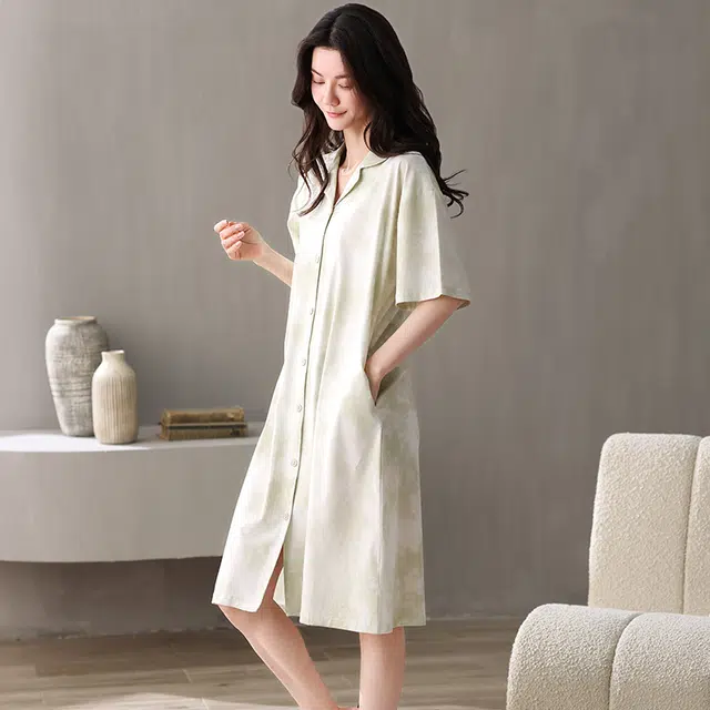 俏佳人 纯棉亲肤透气柔软基础翻领休闲短袖慵懒家居服睡裙 女款