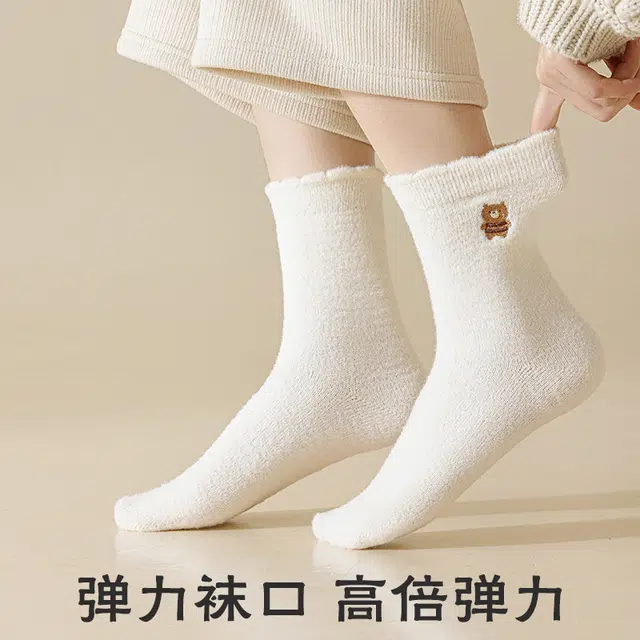 俏佳人 秋冬加绒加厚纯色可爱卡通动物亲肤柔软舒适吸汗透气保暖中筒袜 女款