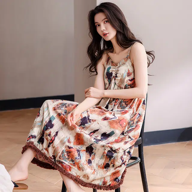 俏佳人 带胸垫高级感凉感复古印花休闲舒适透气吊带无袖家居服睡裙 女款