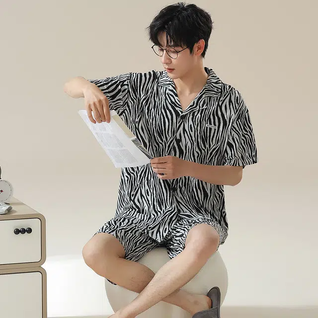 俏佳人 柔软亲肤斑马纹休闲开衫慵懒宽松短袖短裤家居服睡衣套装 男款
