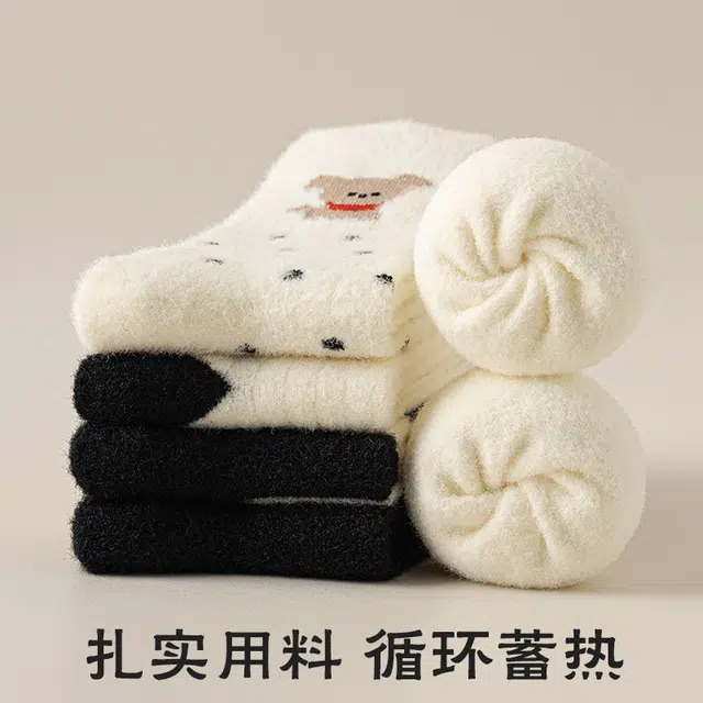 俏佳人 秋冬加绒加厚可爱卡通亲肤柔软吸汗透气高弹舒适中筒袜 女款