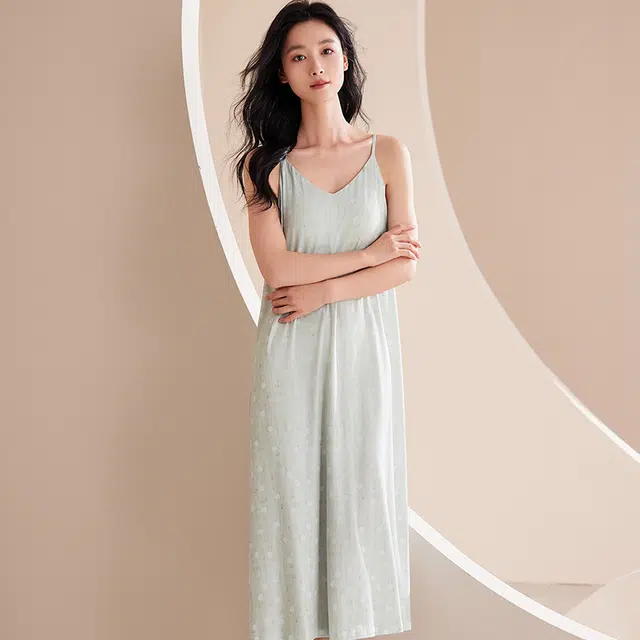 俏佳人 带胸垫套头无袖吊带休闲慵懒风舒适可外穿透气垂感亲肤家居服睡裙 女款