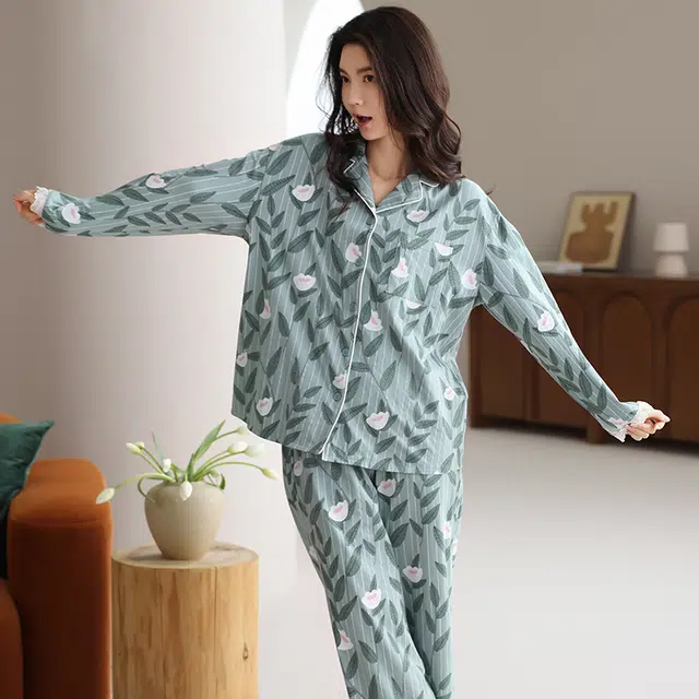 俏佳人 纯棉基础开衫翻领花卉图案休闲宽松透气亲肤可外穿长袖长裤家居服睡衣套装 女款