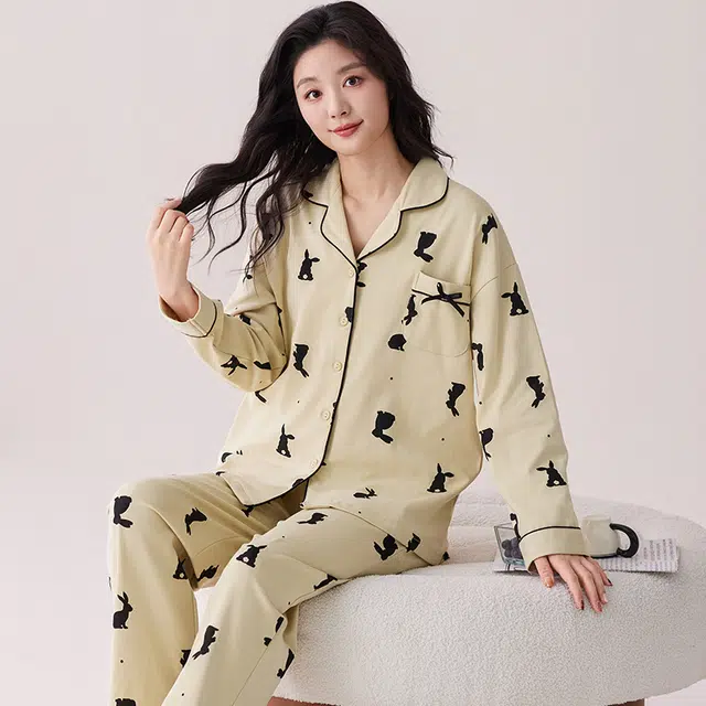 俏佳人 翻领开衫纯棉带胸垫休闲舒适透气长袖长裤睡衣套装 女款 米杏色