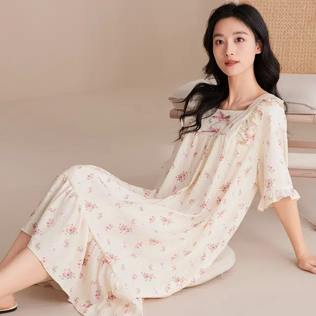 俏佳人 带胸垫舒适透气亲肤短袖可外穿家居服睡裙 女款