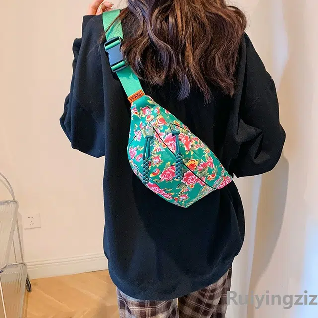 泰克森 个性百搭时尚百搭 尼龙 腰包斜挎包 小号 男女同款情侣款 黑色/红色/绿色/蓝色
