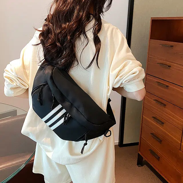 泰克森 韩版胸包女牛津布潮百搭简约小包睿营通勤外出游玩斜挎包