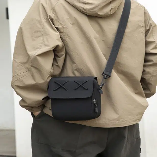泰克森 韩版个性时尚潮流百搭 尼龙 单肩斜挎包 常规 男女同款情侣款 多色