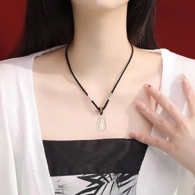 S925