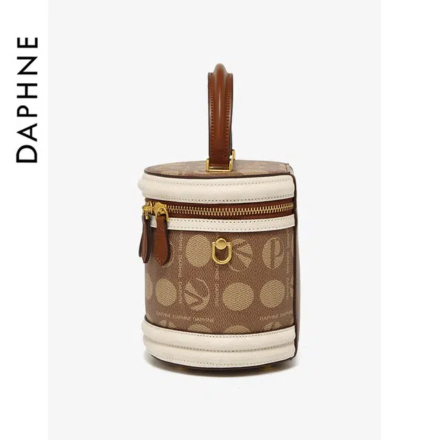 DAPHNE