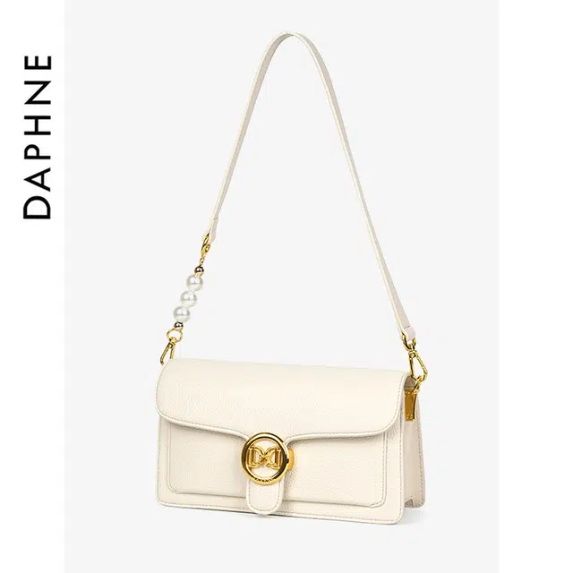 DAPHNE PU