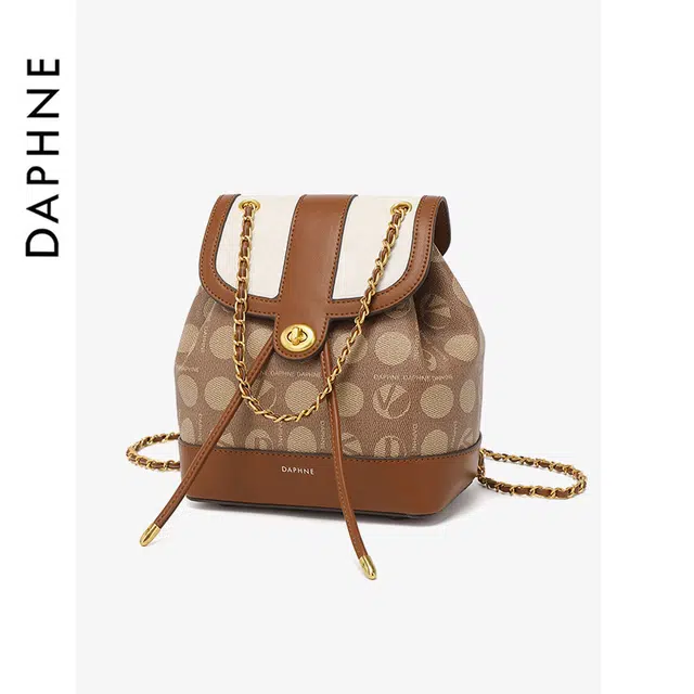 DAPHNE PU