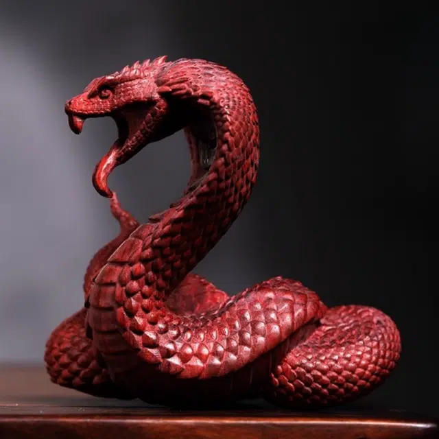 吉千年 【顺丰包邮】新中式复古潮流风 好运 招财进宝 平安顺遂 眼镜王蛇 摆件生肖蛇 血檀 把件 男女同款情侣款
