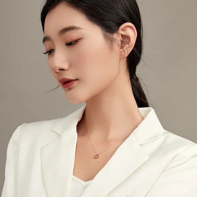 SANDYRILLA 18K