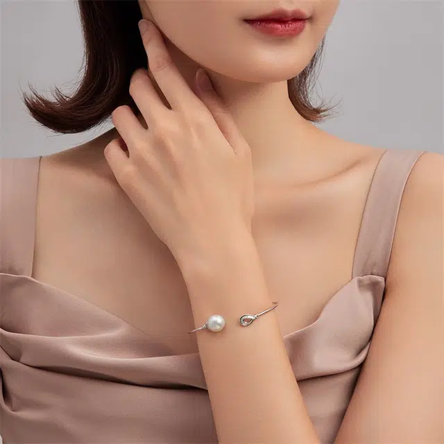 SANDYRILLA 18K